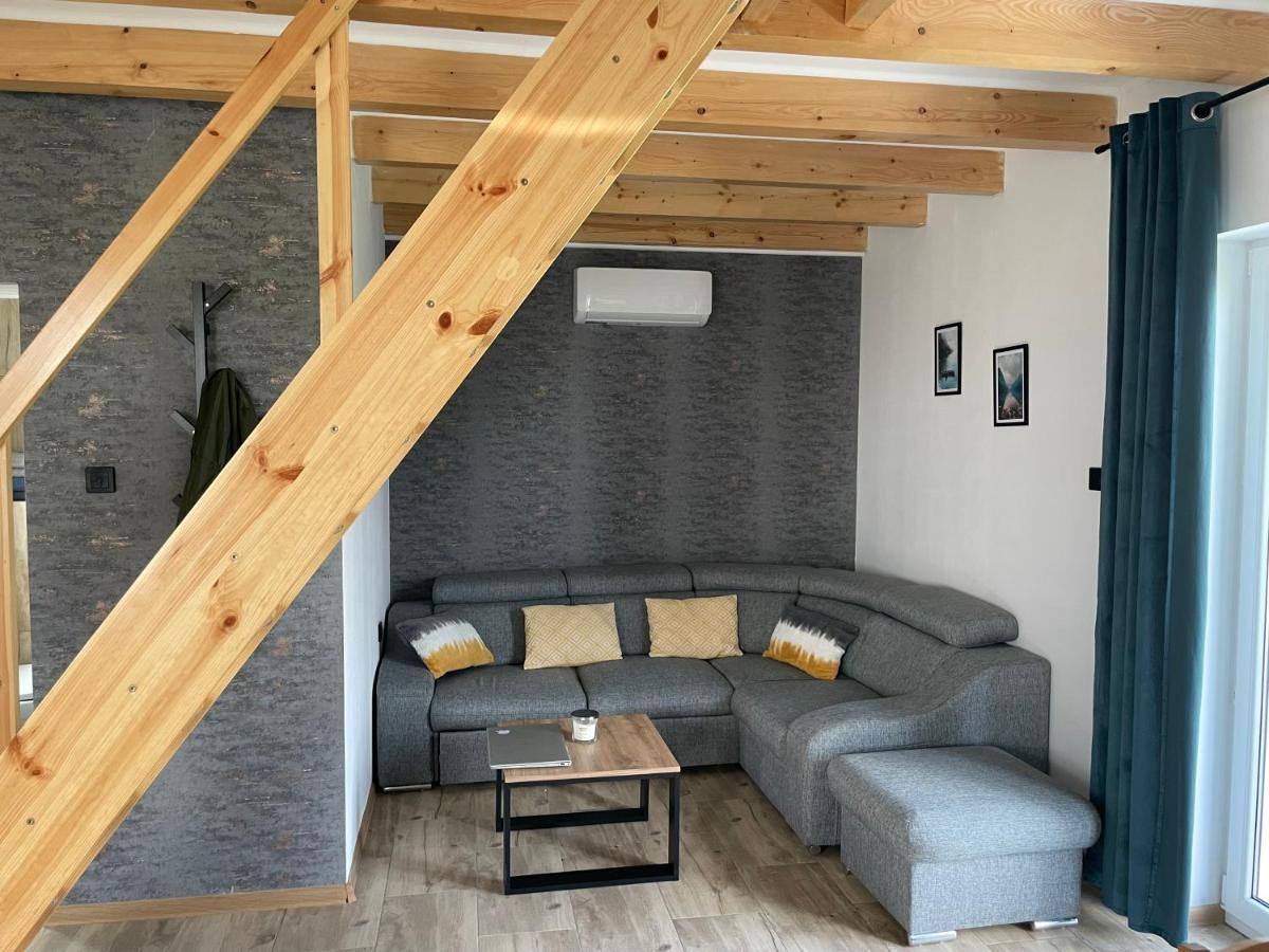 Nad Stawem Holiday home